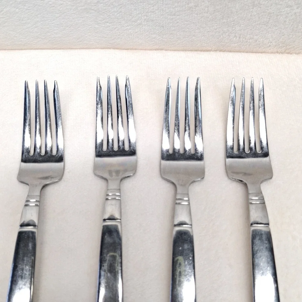 4 Wallace CHANTEL 18/10 Stainless China Dinner Fork Lot